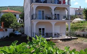 Apartmani Mojca